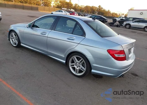 2013 Mercedes-Benz C 250 Sport from USA, damaged, VIN WDDGF4HB8DR261619